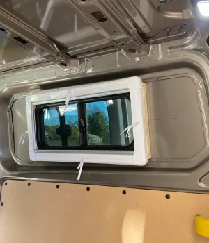 installation des ouvertures pour van et fourgon aménagé